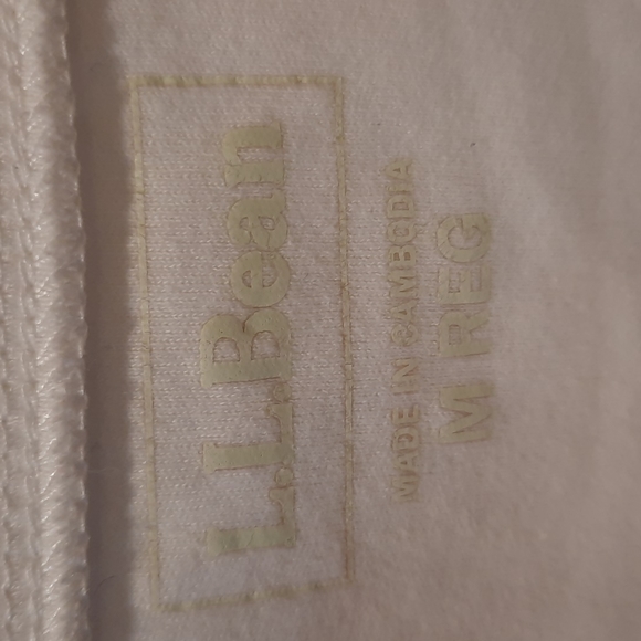 L.L.Bean White Long Sleeve Shirt size M-Reg - Picture 3 of 4